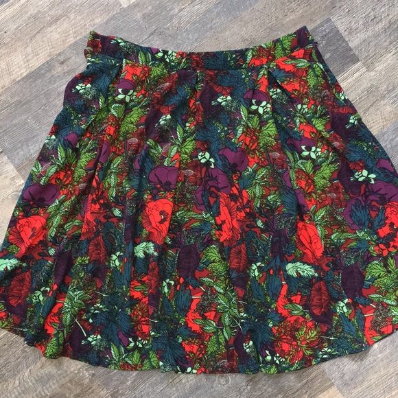 LuLaRoe Dresses & Skirts - LuLaRoe Madison Skirt